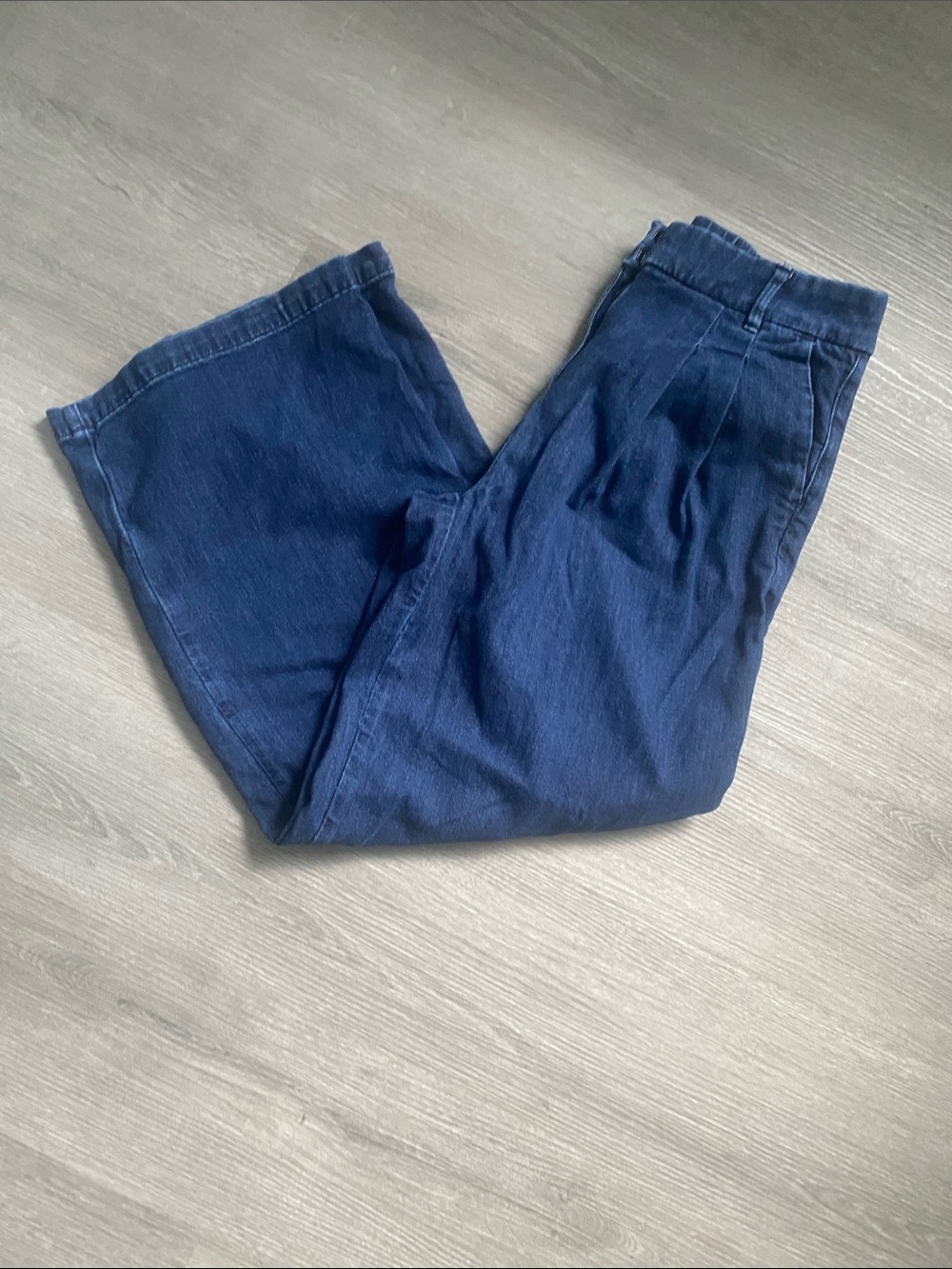 American Eagle Outfitters Wide Leg Jeans in Deep Indigo Blue